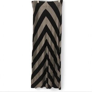 Banana Republic Black/Grey Chevron Fitted Maxi Skirt